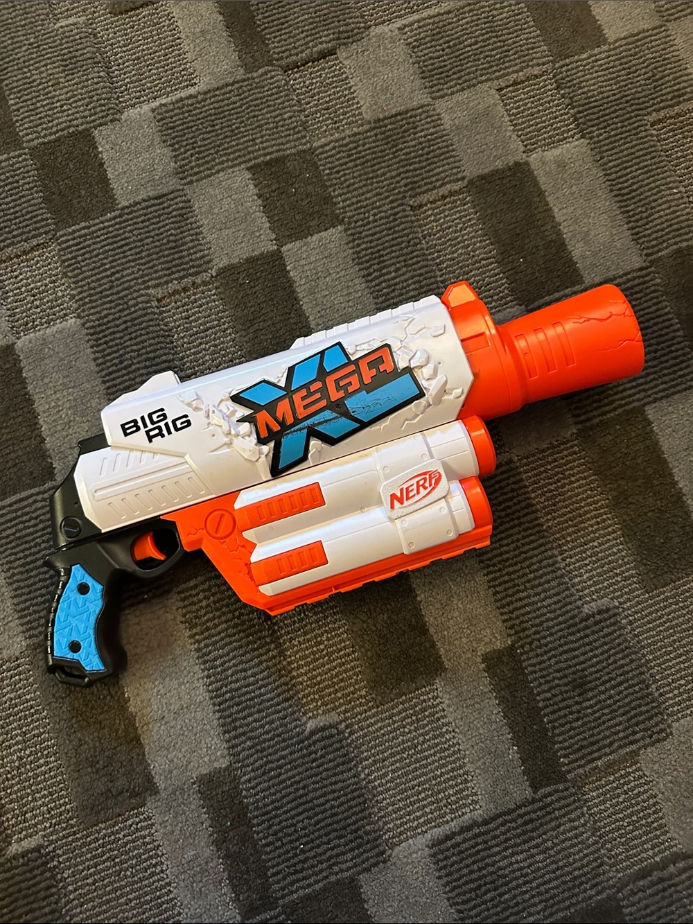 Nerf blaster mega